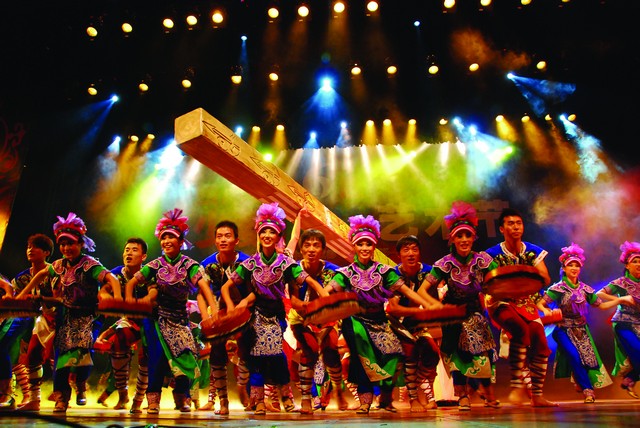 「雎嫫沙沙彝族舞」的圖片搜尋結果